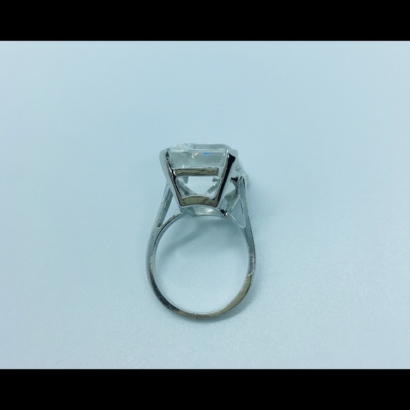 Vintage Sterling Silver Rock Crystal Quartz Ring - Picture 14 of 15